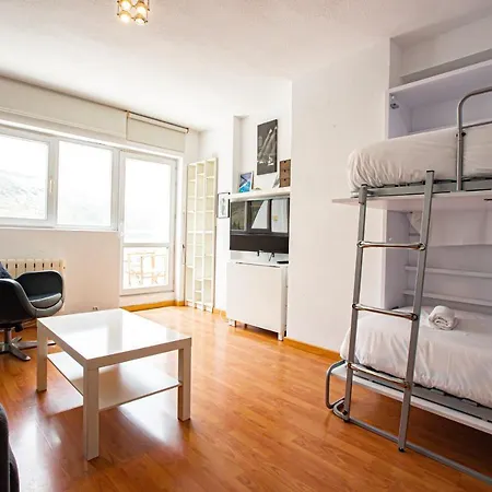 Holidays, Mont Blanc Estudio En Pradollano & Parking Apartment