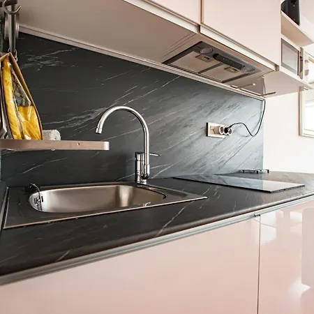 Holidays, Mont Blanc Estudio En Pradollano & Parking Apartment *
