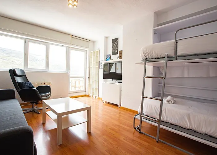 Holidays, Mont Blanc Estudio En Pradollano & Parking Lägenhet