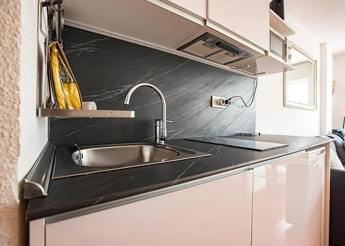 Holidays, Mont Blanc Estudio En Pradollano & Parking Lägenhet *