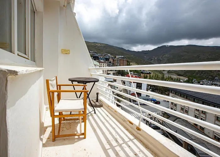 Holidays, Mont Blanc Estudio En Pradollano & Parking