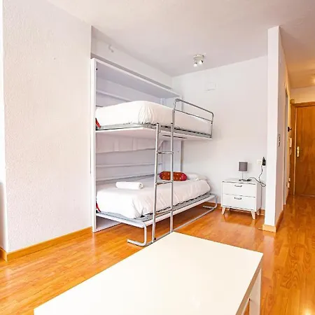 Holidays, Mont Blanc Estudio En Pradollano & Parking شقة *